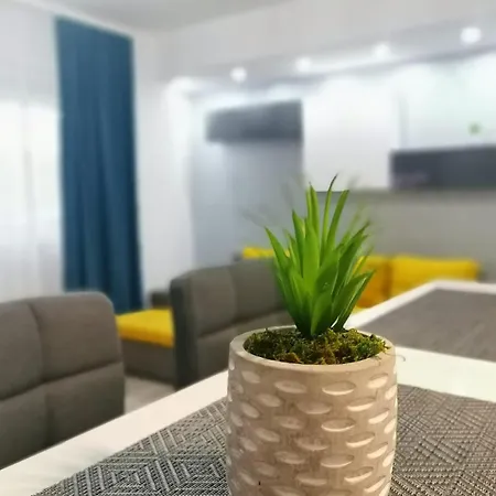 Royal Mamaia Nord Lägenhet *